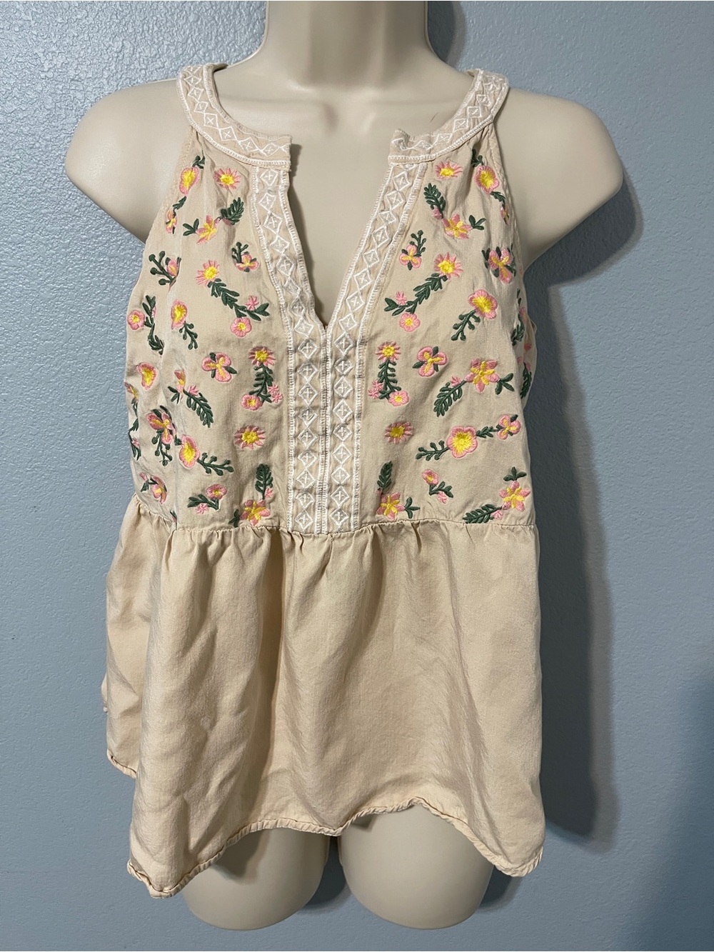 Hailey & Co Floral Embroidered Babydoll Tank Top Beige Boho Cottagecore Small